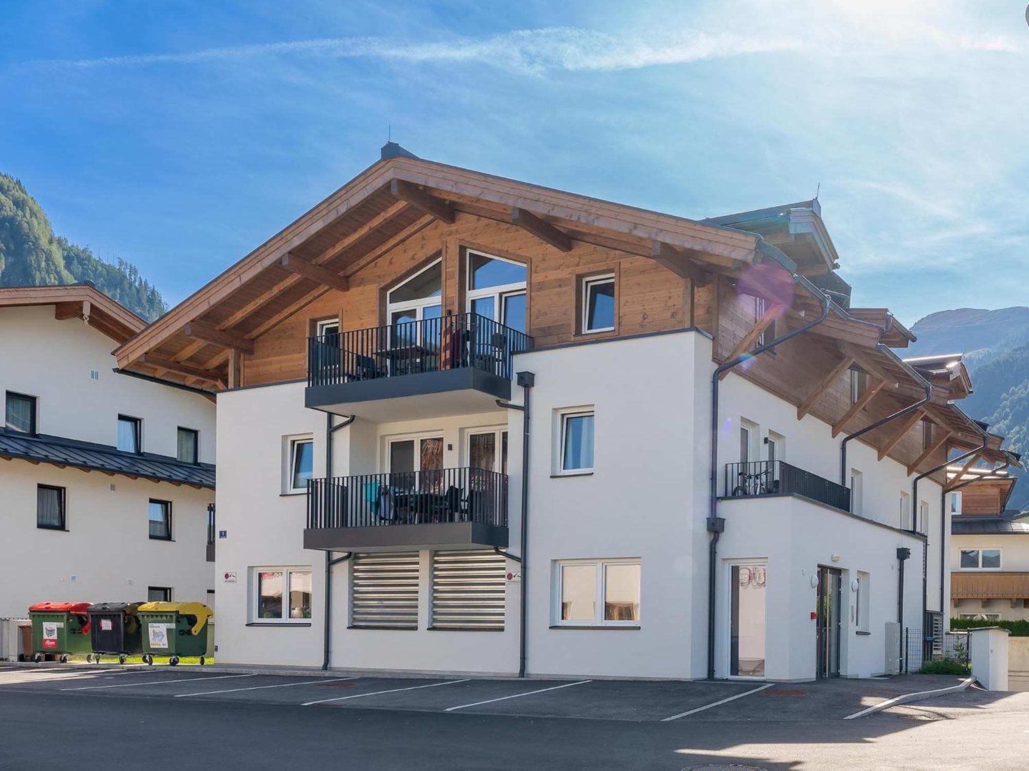 Falken Suites Top 4 Kaprun Exterior photo