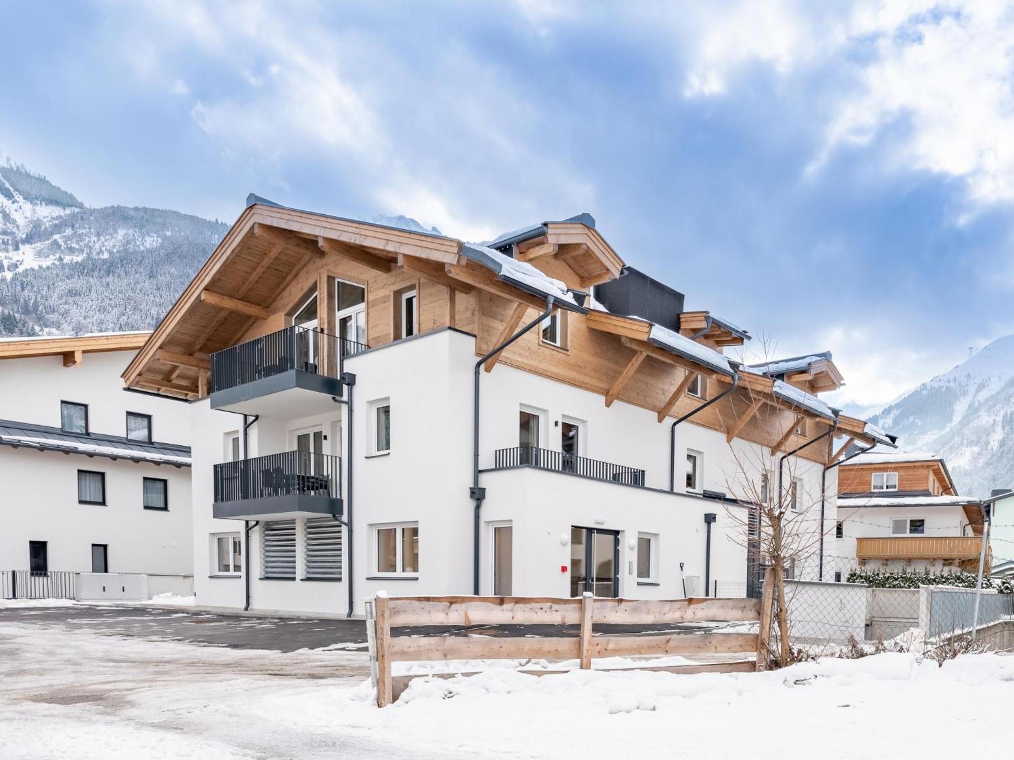 Falken Suites Top 4 Kaprun Exterior photo